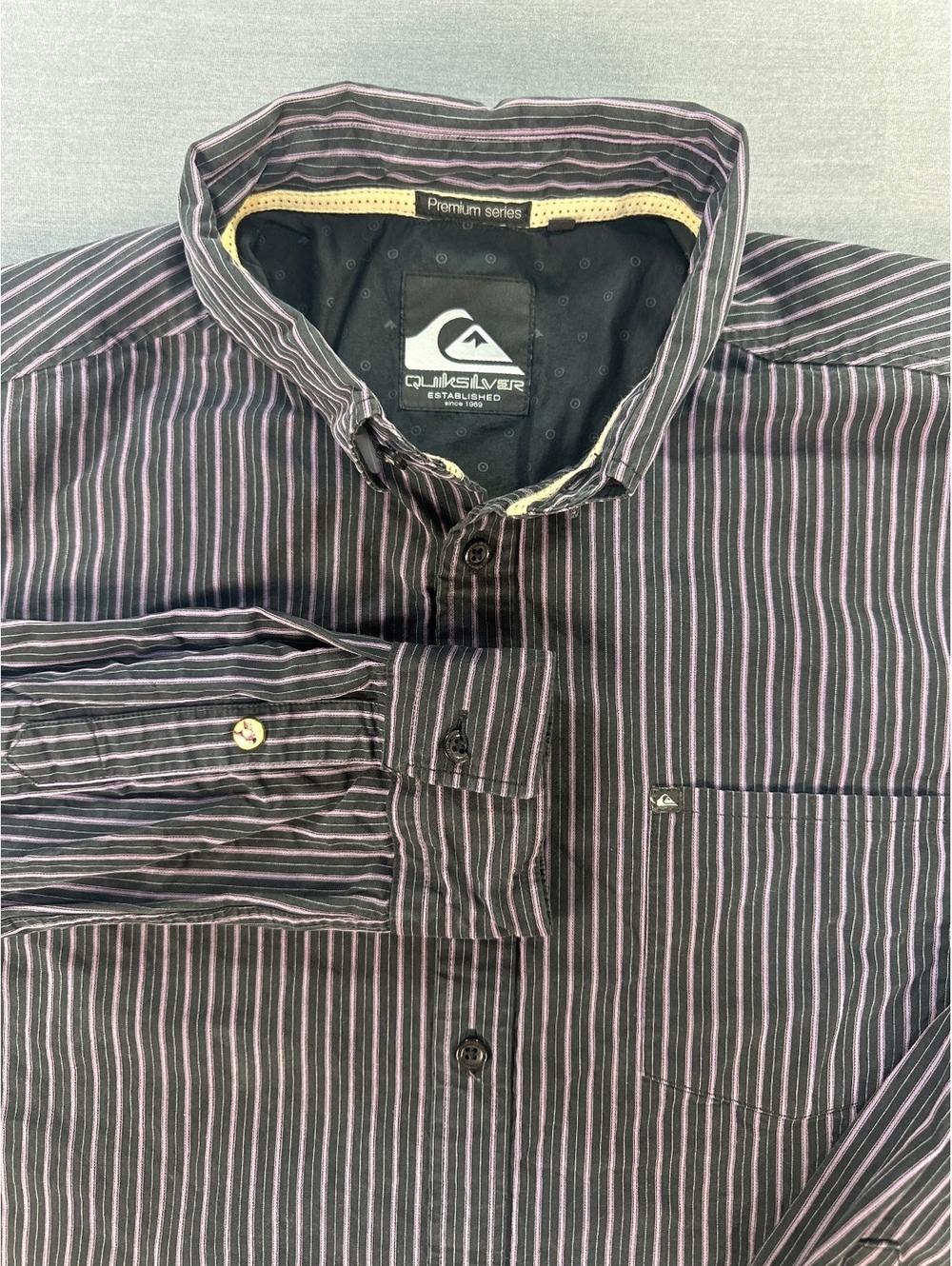 Vintage Y2K Quiksilver Premium Series Men's M Button-Up Long Sleeve Cotton